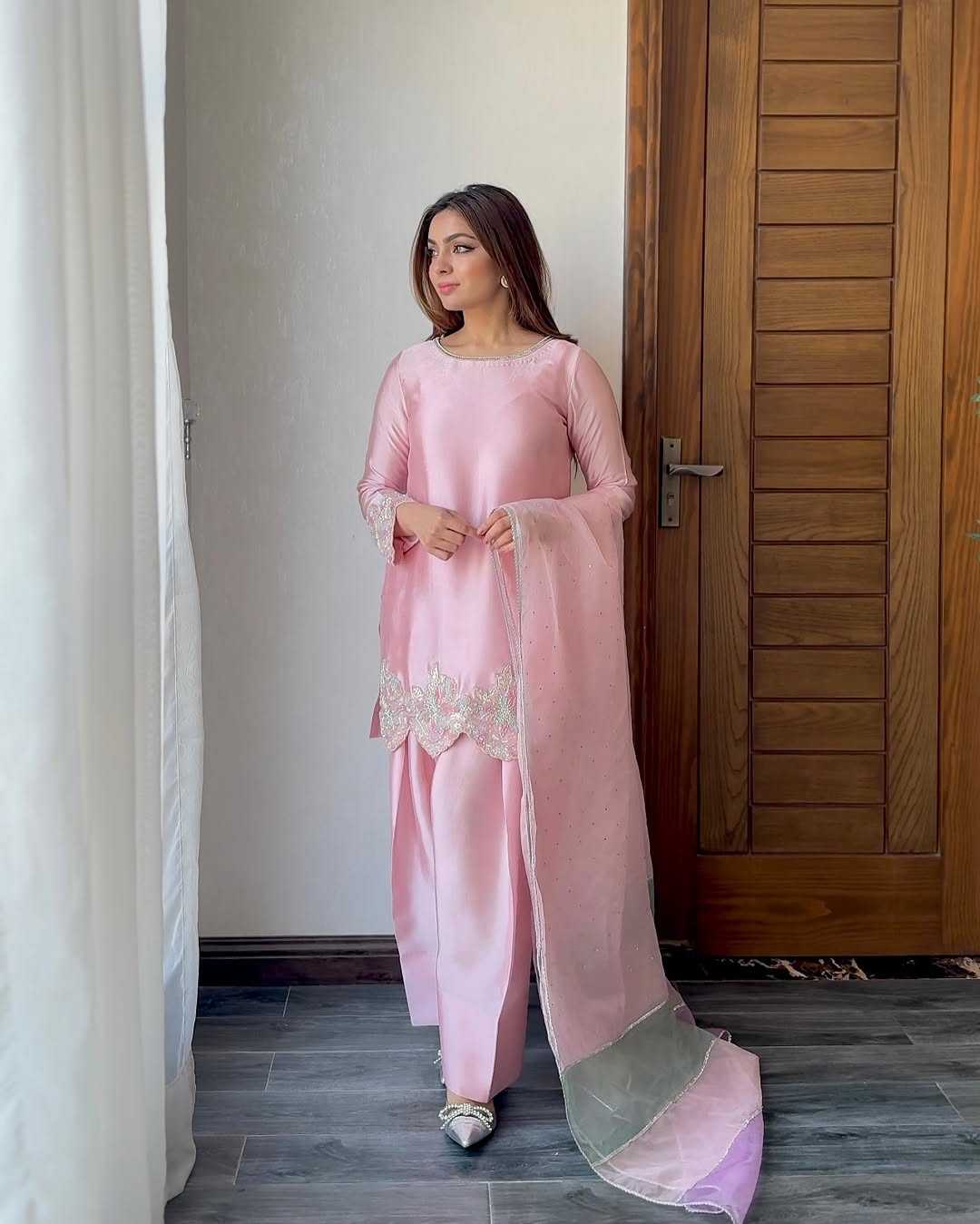 Ynf Crepe RIN197 4805 Suits & Dresses Wholesale Party wear suits Bridal Suits Designer Suits Manufacturer