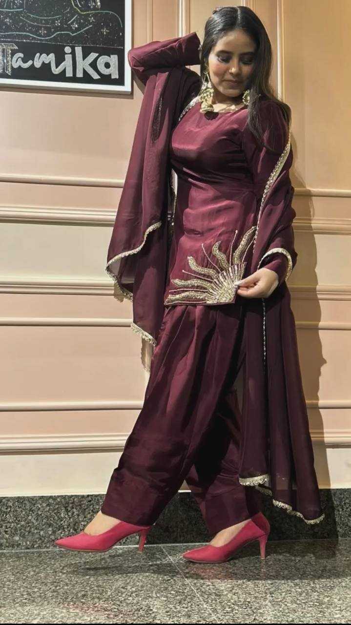 Ynf Crepe Silk KESH499 3120 Suits & Dresses Wholesale Party wear suits Silk Suits Handwork Suits Manufacturer
