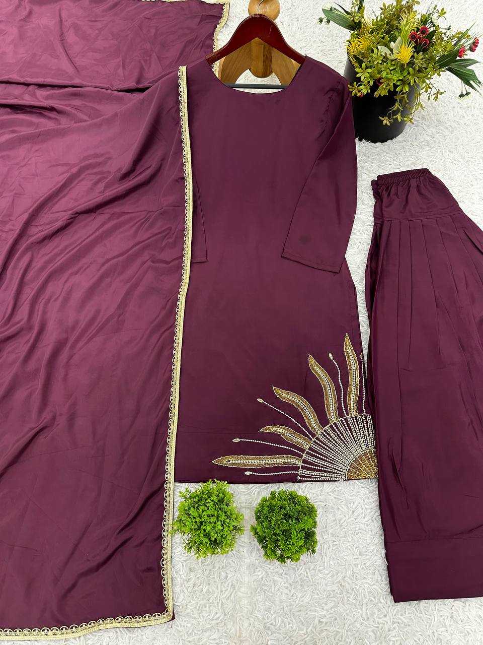 Ynf Crepe Silk KESH499 3120 Suits & Dresses Wholesale Party wear suits Silk Suits Handwork Suits Manufacturer