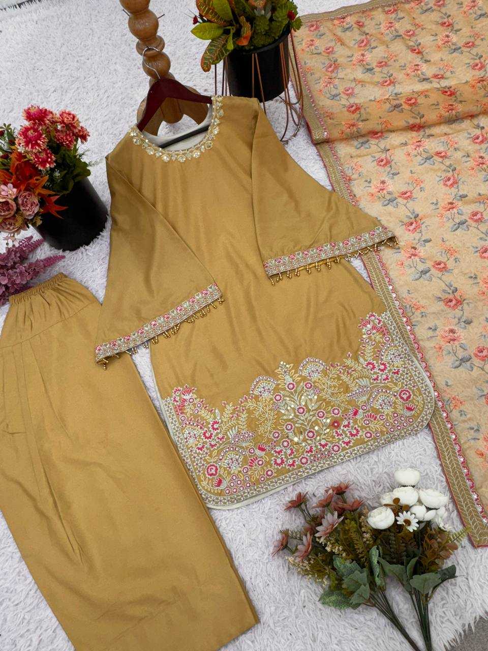 Ynf Crepe Silk KESH499 515 Suits & Dresses Wholesale Embroidery Suits Ladies Silk Suit Designer Suits Manufacturer