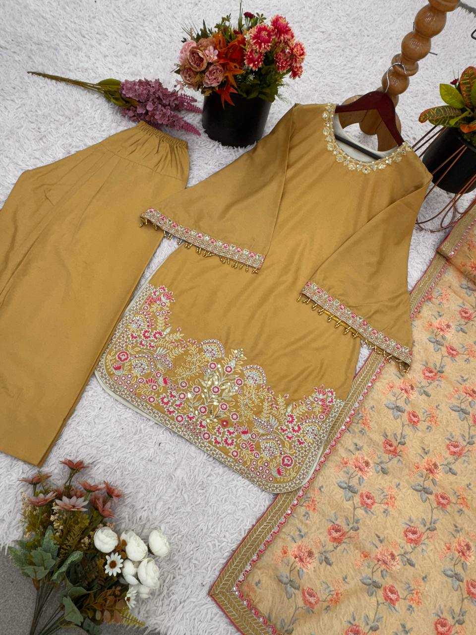 Ynf Crepe Silk KESH499 515 Suits & Dresses Wholesale Embroidery Suits Ladies Silk Suit Designer Suits Manufacturer