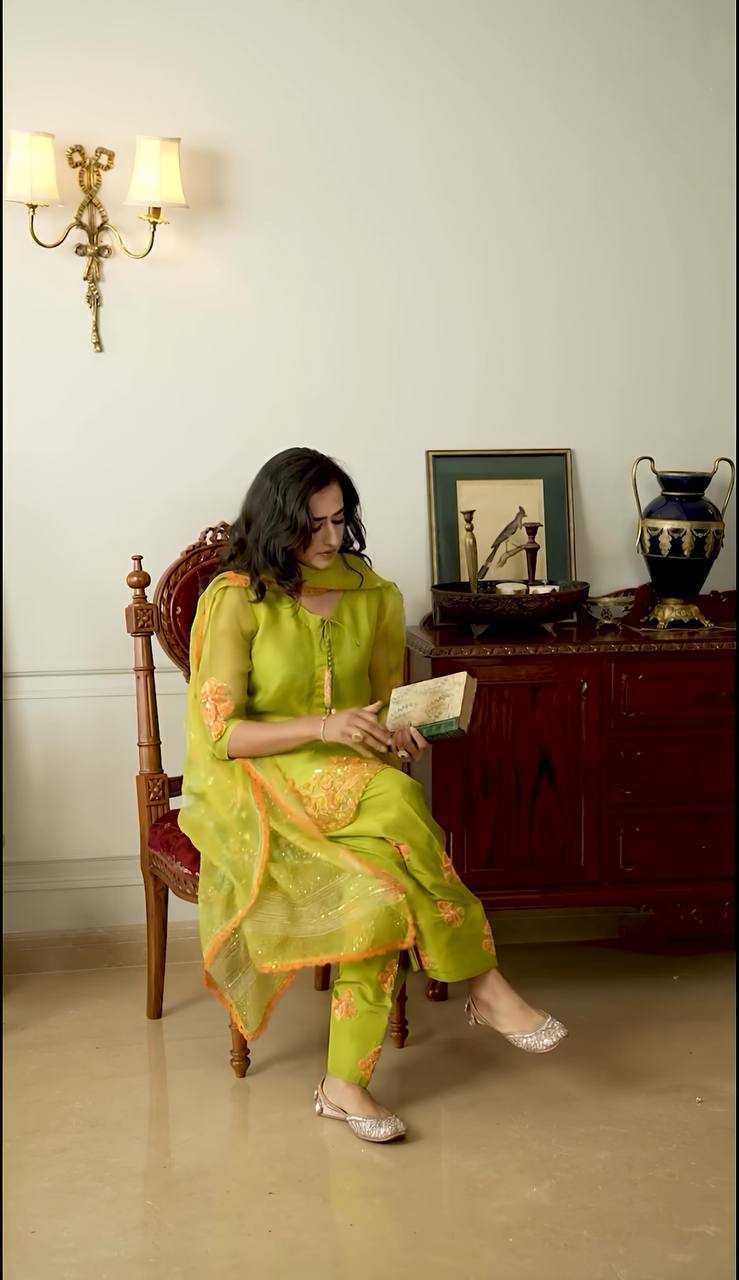 Ynf Crepe Silk KESH499 859 Suits & Dresses Wholesale Embroidery Suits Ladies Silk Suit Designer Suits Manufacturer