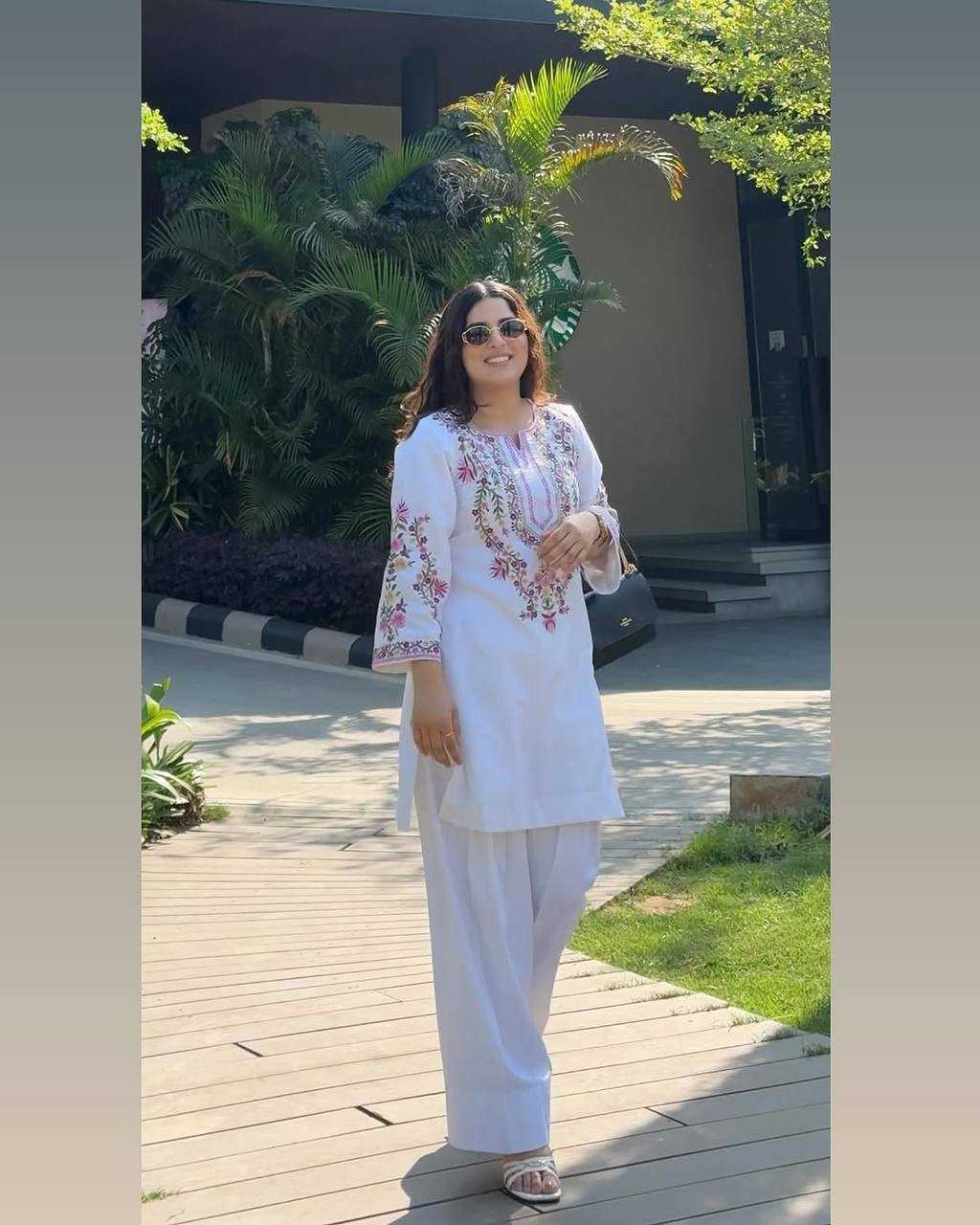 Ynf Crepe Silk RIN197 4770 Suits & Dresses Wholesale Embroidery Suits Bridal Suits Designer Suits Manufacturer