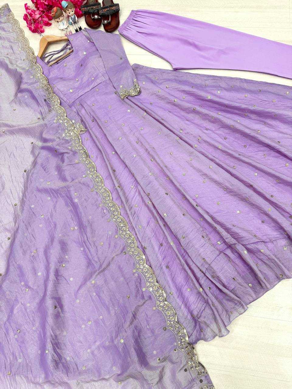 Ynf Crush Silk KESH141 1084 Gowns Wholesale Fancy Gowns Party Gowns Wedding Gown Manufacturer