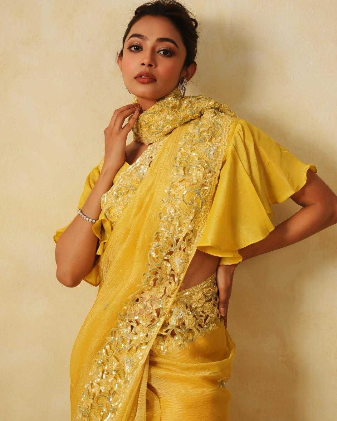 Ynf Crush Silk RIN164 Grace Silk Sarees Festive Collections Wholesale Soft Silk Sarees Designer Silk Sarees Yellow Silk Sarees Manufacturer