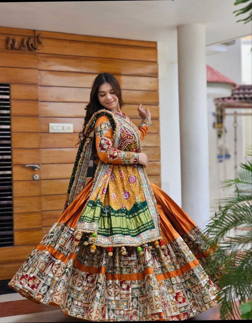Ynf Dola Silk KESH495 Navratri Lehengas Festive Collections Wholesale Fancy Lehenga Rajwada Lehenga Navratri Chaniya Choli Manufacturer