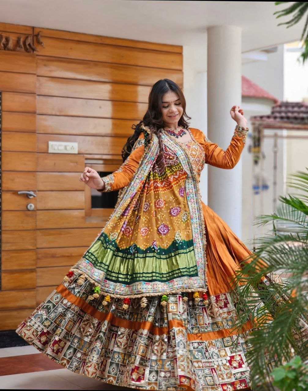 Ynf Dola Silk KESH495 Navratri Lehengas Festive Collections Wholesale Fancy Lehenga Rajwada Lehenga Navratri Chaniya Choli Manufacturer