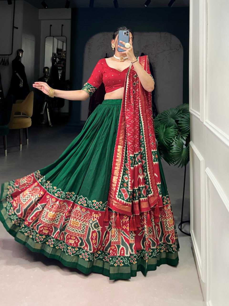 Ynf Dola Silk KESH495 resham Lehengas Festive Collections Wholesale Designer Lehenga Choli Navratri Chaniya Choli Manufacturer