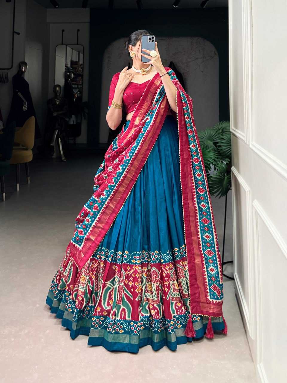Ynf Dola Silk KESH495 resham Lehengas Festive Collections Wholesale Designer Lehenga Choli Navratri Chaniya Choli Manufacturer