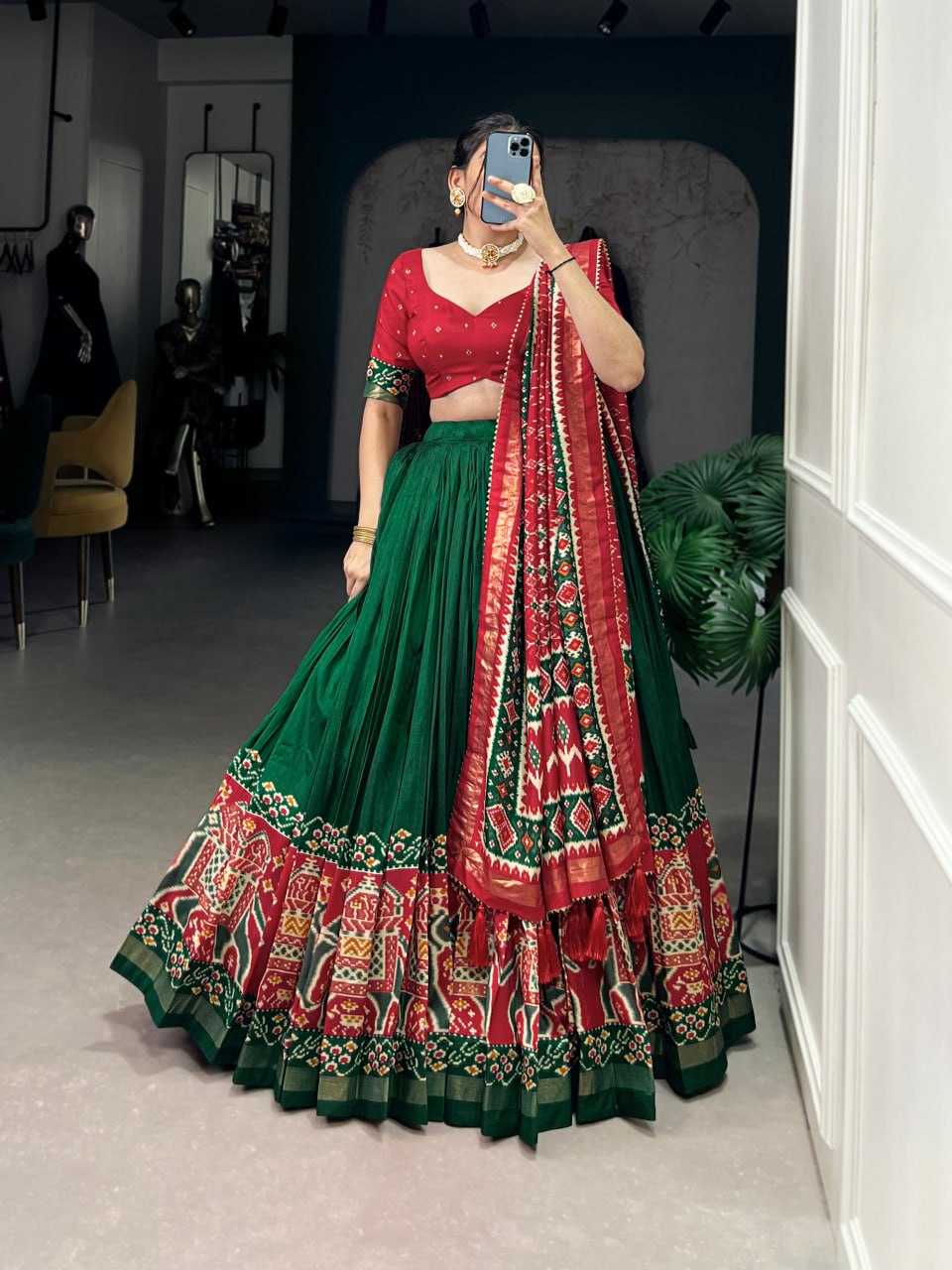 Ynf Dola Silk KESH495 resham Lehengas Festive Collections Wholesale Designer Lehenga Choli Navratri Chaniya Choli Manufacturer