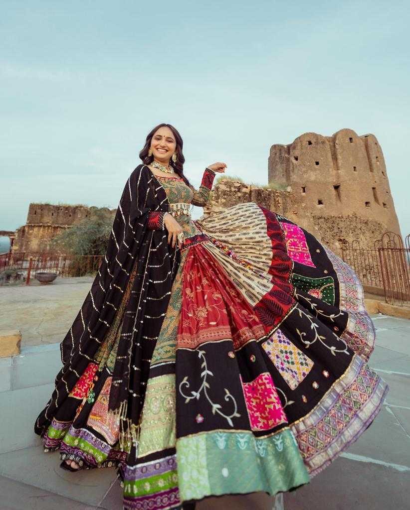 Ynf Dola Silk KESH495 trending Lehengas Wholesale Designer Lehenga Fancy Lehenga Silk Lehenga Manufacturer