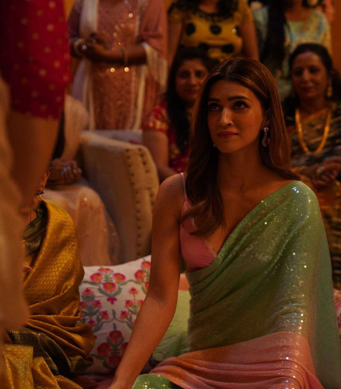 Ynf Fancy RIN112 KRITI SANON Sarees Bollywood Collections Wholesale Designer Sarees Party Wear Sarees Kriti Sanon Sarees Manufacturer
