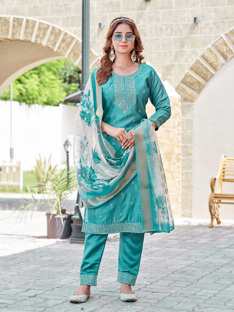 Ynf Fancy RIN190 AANCHI MAKATI Setwise Collections Wholesale Kurtis Catalogs Manufacturer