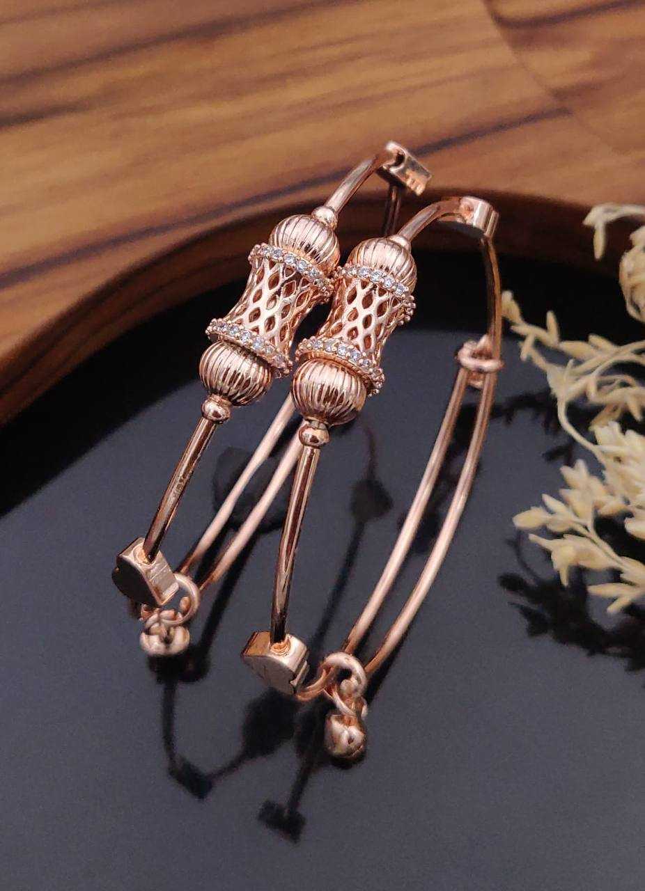 Ynf Fancy Womens Jewellery Wholesale Brass Gold Bracelets Golden Bracelet Fashion Bracelets Manufacturer