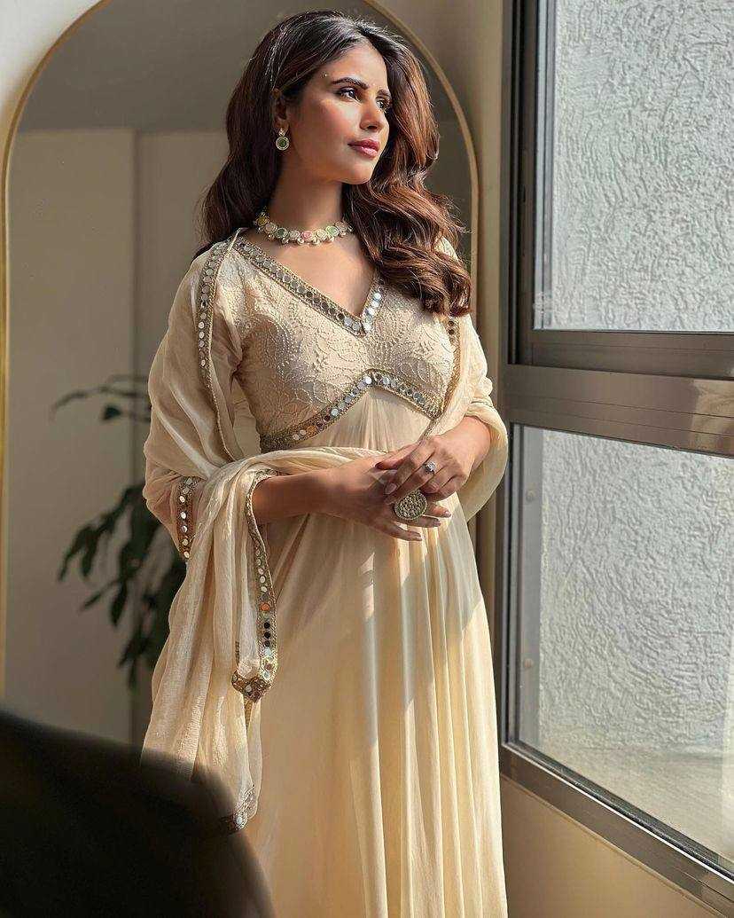 Ynf Faux Georgette KESH490 615 Gowns Festive Collections Wholesale Embroidery Gowns Georgette Gown Onam Collections Manufacturer