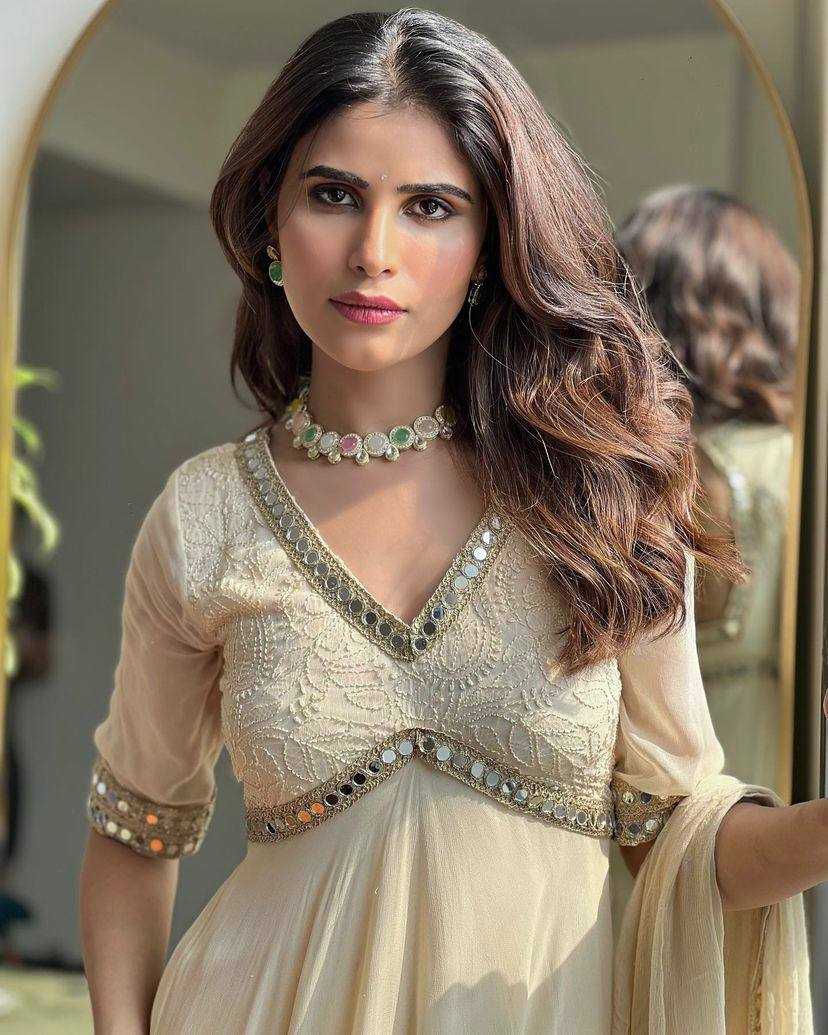 Ynf Faux Georgette KESH490 615 Gowns Festive Collections Wholesale Embroidery Gowns Georgette Gown Onam Collections Manufacturer
