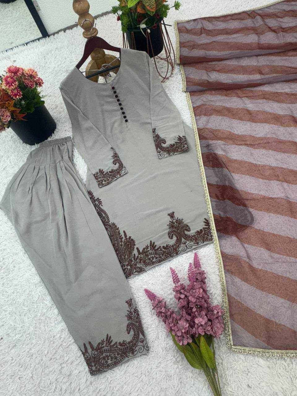 Ynf Faux Georgette KESH499 3127 Suits & Dresses Wedding Collections Festive Collections Wholesale Embroidery Suits Georgette Suit Designer Suits Manufacturer
