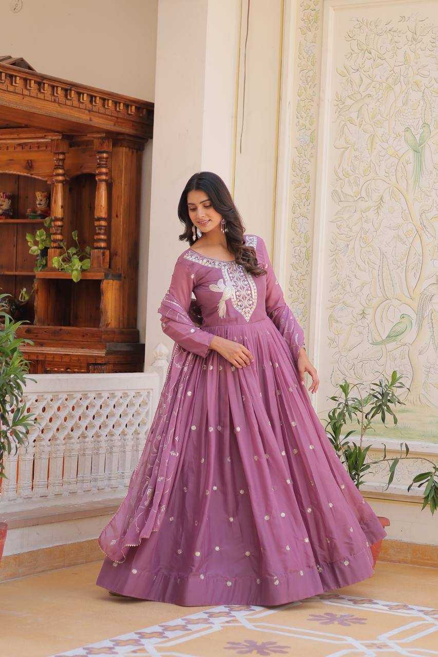 Ynf Georgette KESH498 081 Gowns Wholesale Printed Gowns Fancy Gowns Embroidery Gowns Manufacturer
