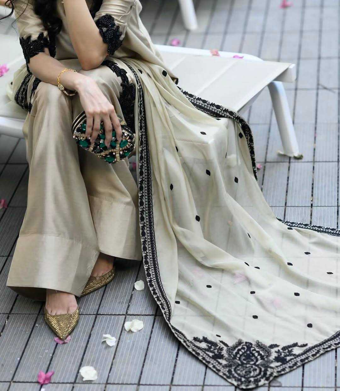 Ynf Georgette KESH499 5278 Suits & Dresses Wedding Collections Festive Collections Wholesale Georgette Suit Embroidered Suits Wedding Outfits Manufacturer