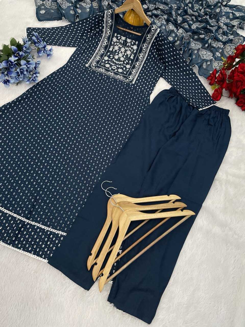 Ynf Heavy Rayon KESH510 1105 Suits & Dresses Plus Size Collections Wholesale Embroidery Suits Party wear suits Manufacturer