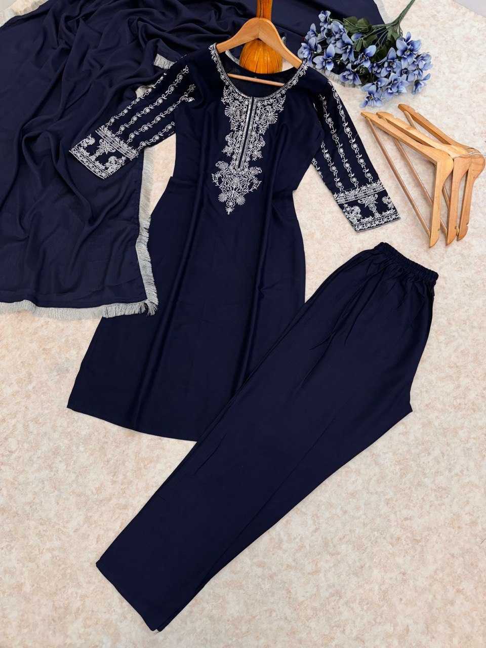 Ynf Heavy Rayon KESH510 1112 Suits & Dresses Plus Size Collections Wholesale Embroidery Suits Party wear suits Manufacturer