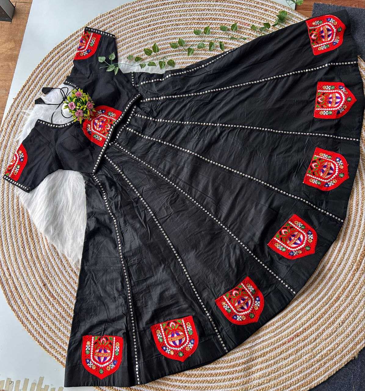 Ynf Heavy Rayon RIN206 565 Gowns Wholesale Wedding Gown Designer Gowns Black Gown Manufacturer
