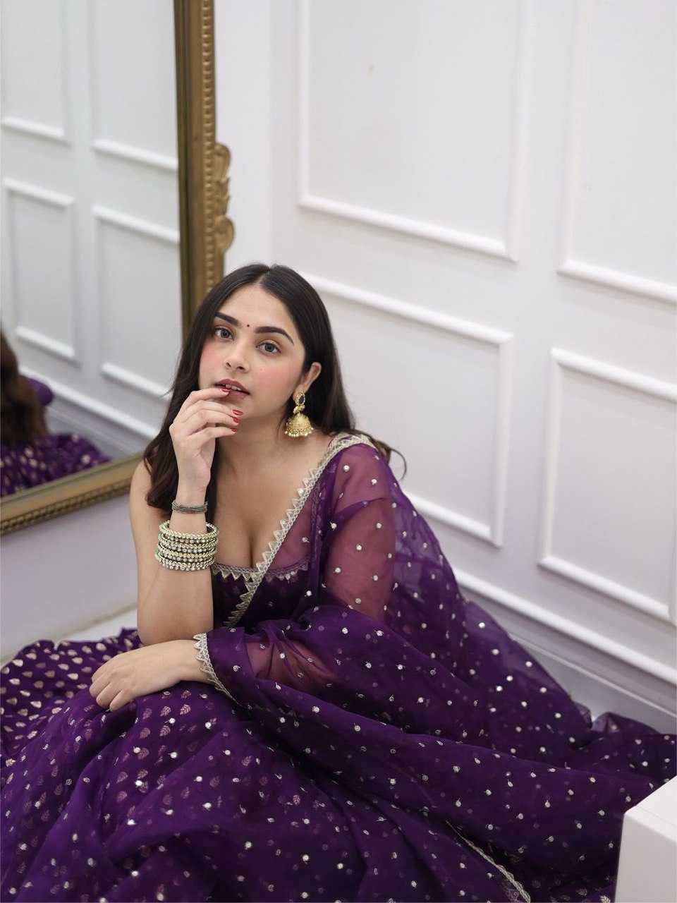 Ynf Jacquard RIN162 5882 Gowns Wedding Collections Festive Collections Wholesale Silk Gowns Gown With Dupatta Lace Gowns Manufacturer