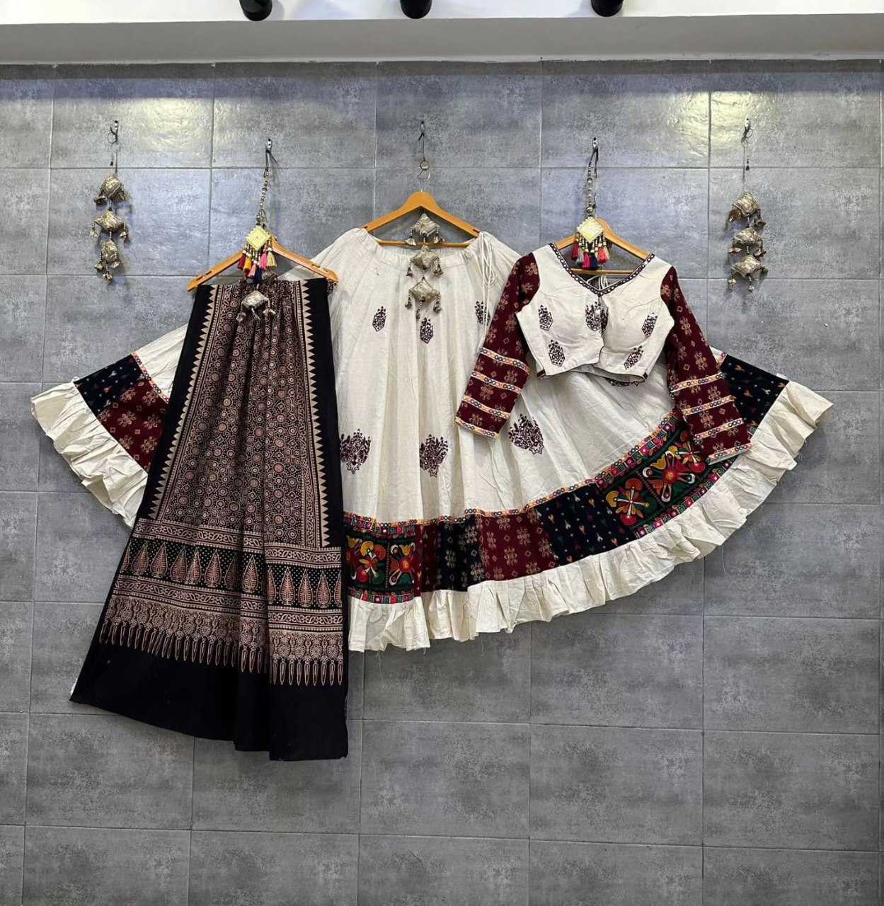 Ynf Muslin Cotton RIN222 266 Lehengas Festive Collections Wholesale Designer Lehenga Choli Navratri Chaniya Choli Manufacturer
