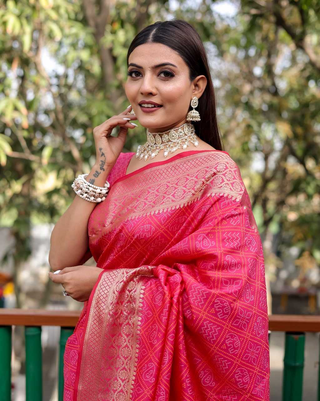 Ynf Patola Silk RIN144 AMRAPALI Silk Sarees Wedding Collections Festive Collections Wholesale Handloom Sarees Patola Sarees Zari Border Silk Sarees Manufacturer
