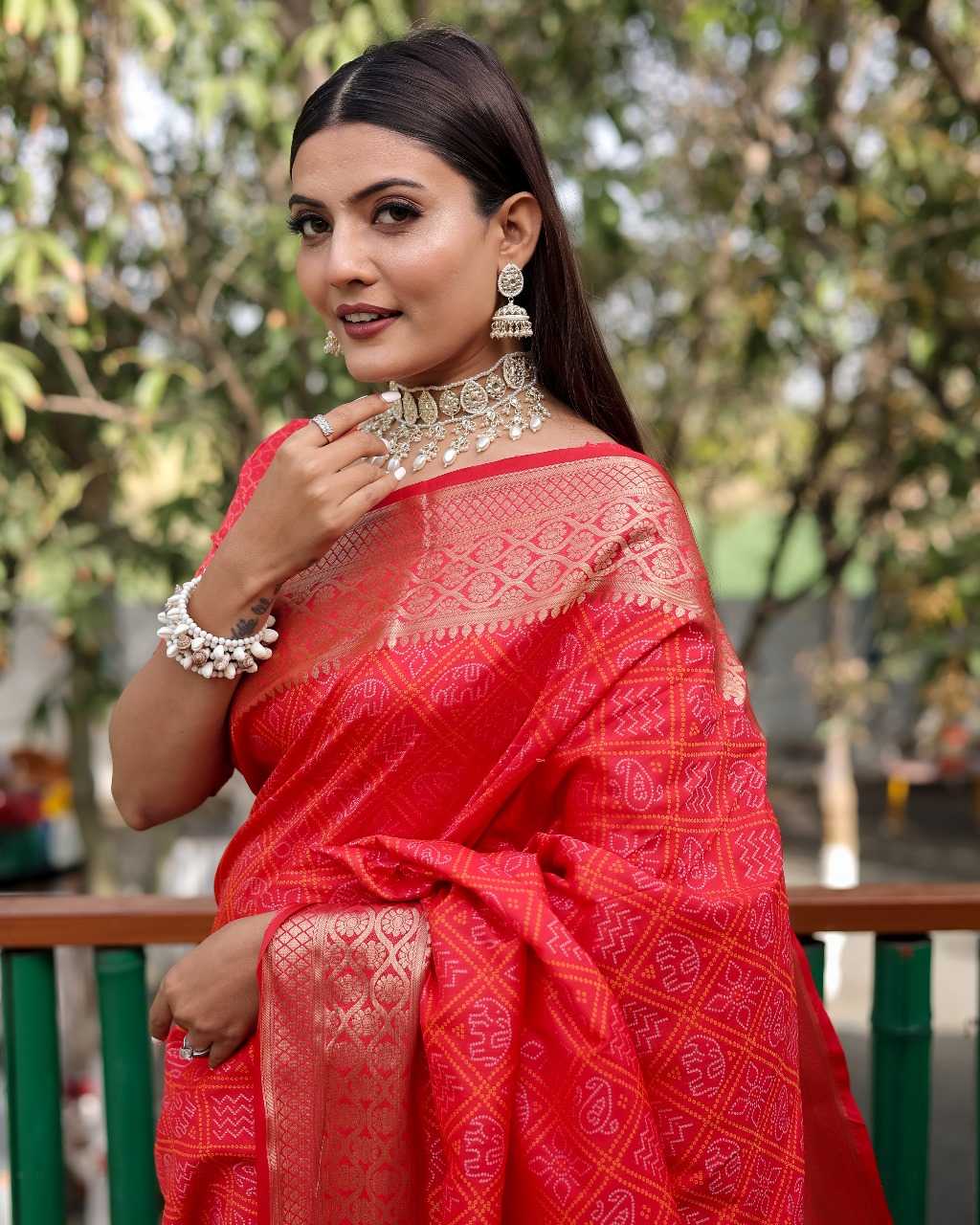 Ynf Patola Silk RIN144 AMRAPALI Silk Sarees Wedding Collections Festive Collections Wholesale Handloom Sarees Patola Sarees Zari Border Silk Sarees Manufacturer