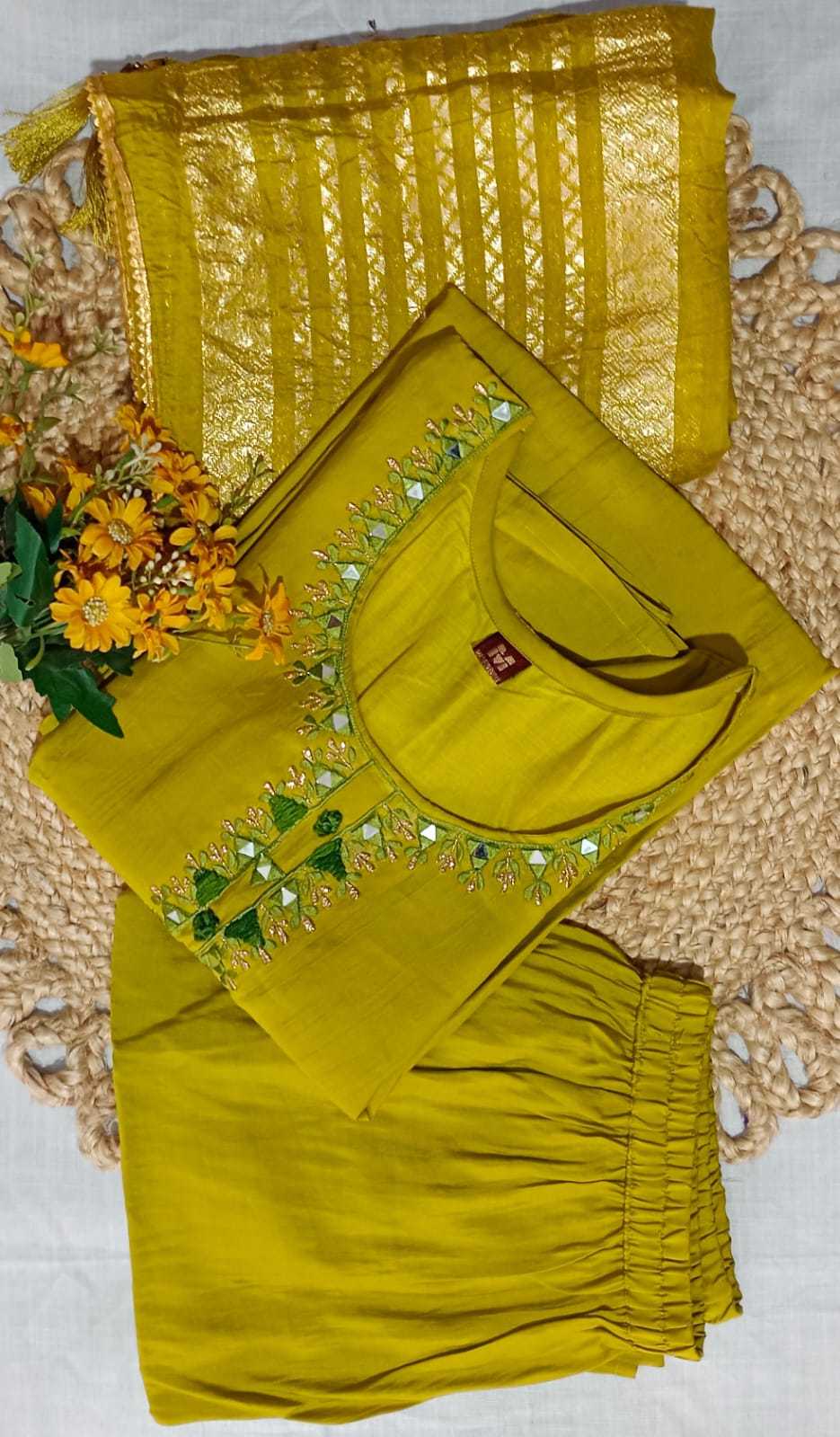 Ynf Pure Viscos RIN222 SI-233 Kurti Wholesale Designer Kurtis Fancy Kurti Embroidered Kurtis Manufacturer