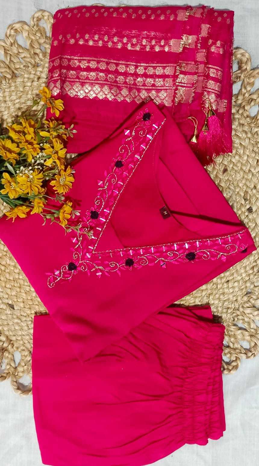 Ynf Pure Viscos RIN222 SI-233 Kurti Wholesale Designer Kurtis Fancy Kurti Embroidered Kurtis Manufacturer
