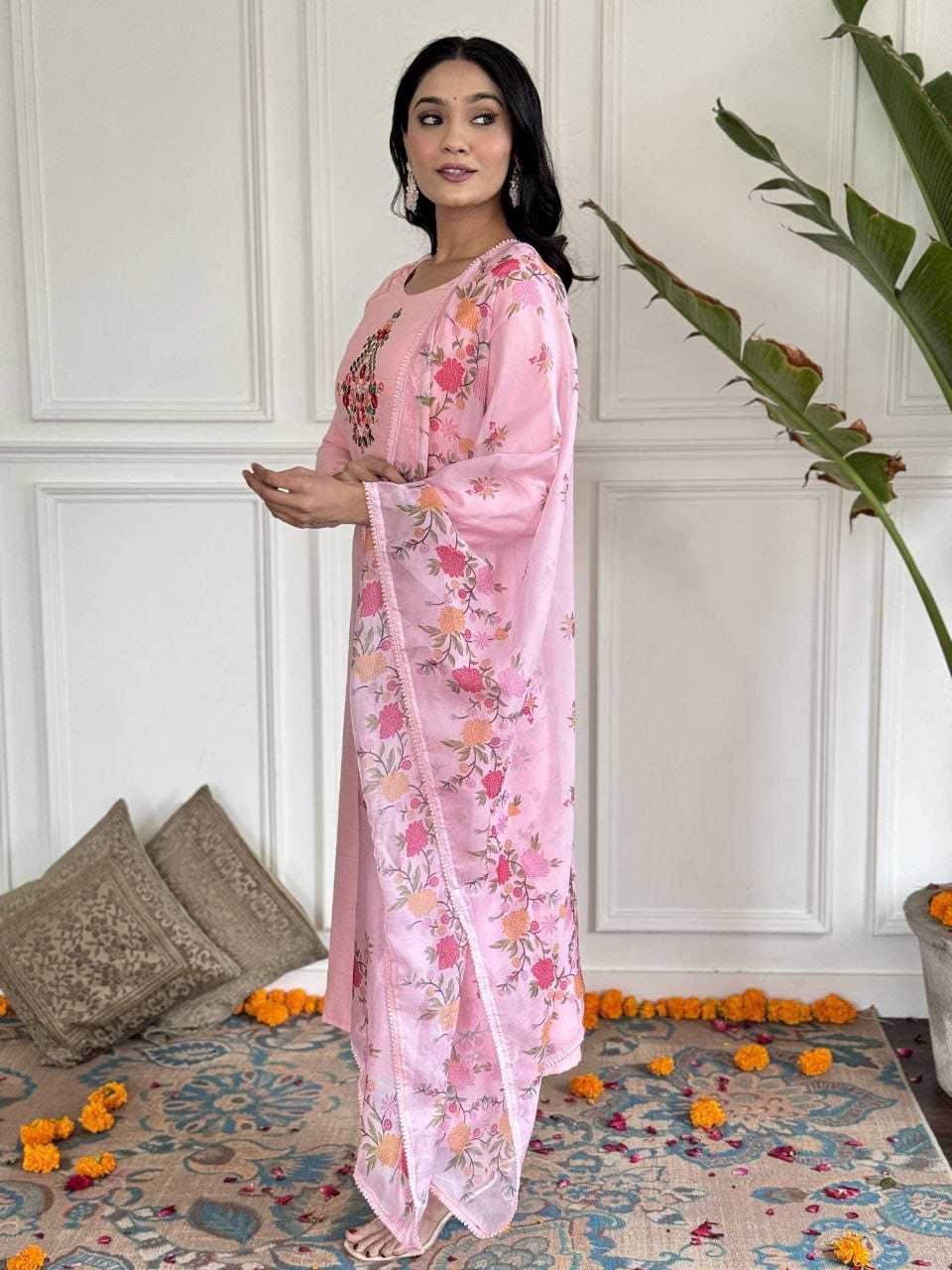 Ynf Rayon RIN222 NEW-2 Kurti Wholesale Designer Kurtis Rayon Kurtis Embroidered Kurtis Manufacturer