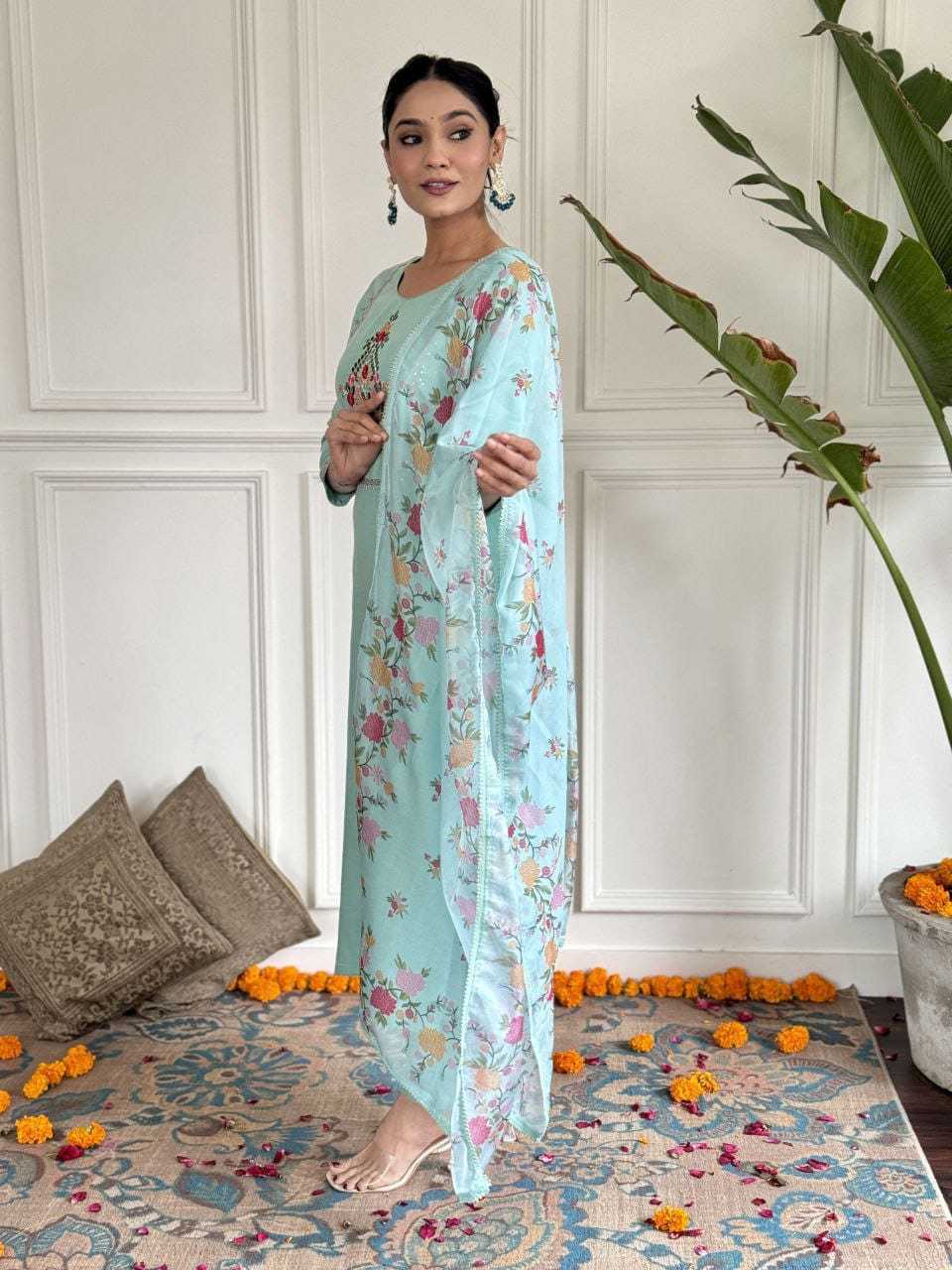 Ynf Rayon RIN222 NEW-2 Kurti Wholesale Designer Kurtis Rayon Kurtis Embroidered Kurtis Manufacturer