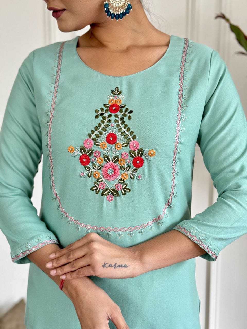 Ynf Rayon RIN222 NEW-2 Kurti Wholesale Designer Kurtis Rayon Kurtis Embroidered Kurtis Manufacturer