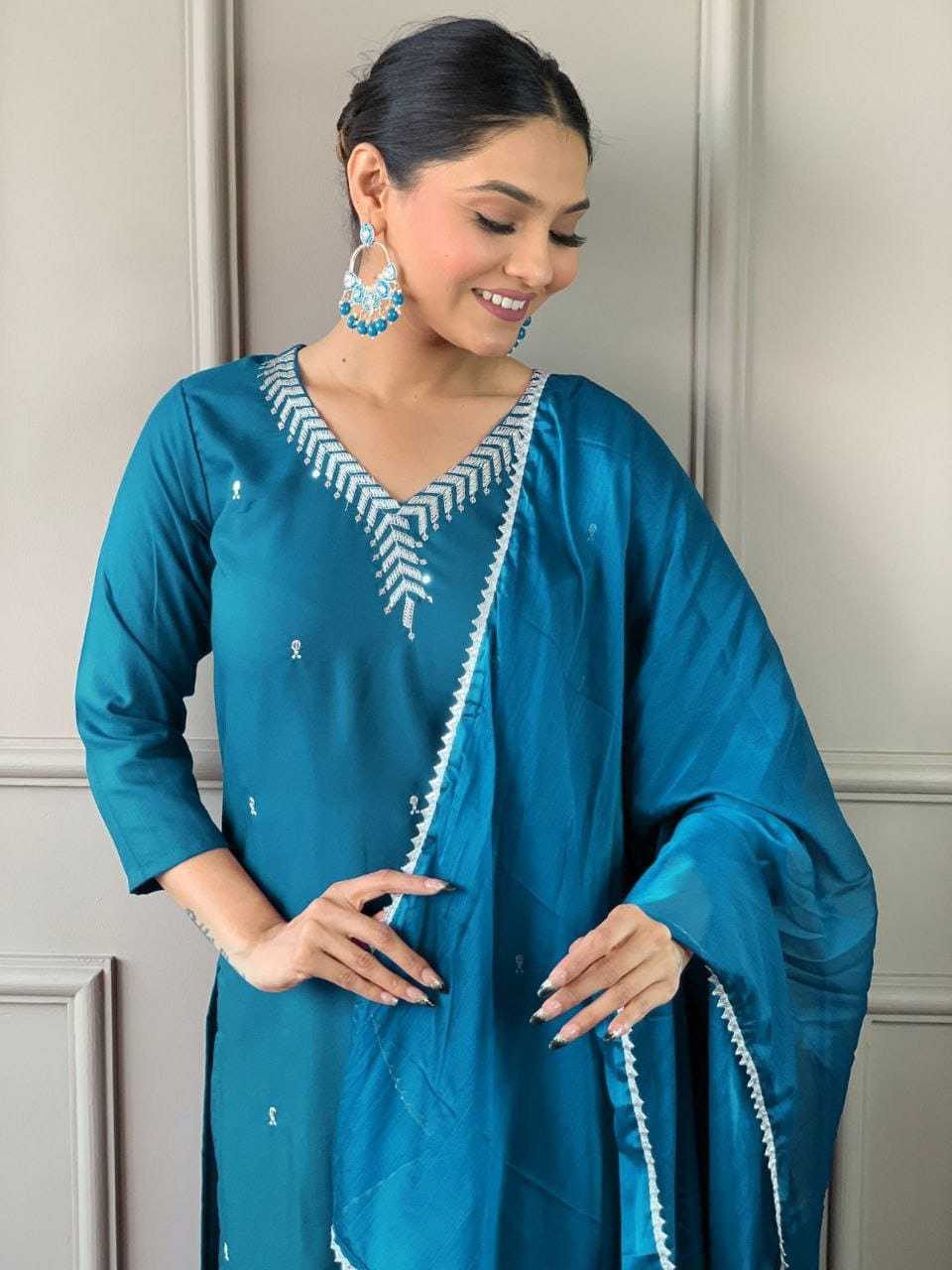Ynf Rayon RIN222 SI-174 Kurti Wholesale Rayon Kurtis Embroidered Kurtis Kurti With Pants Manufacturer