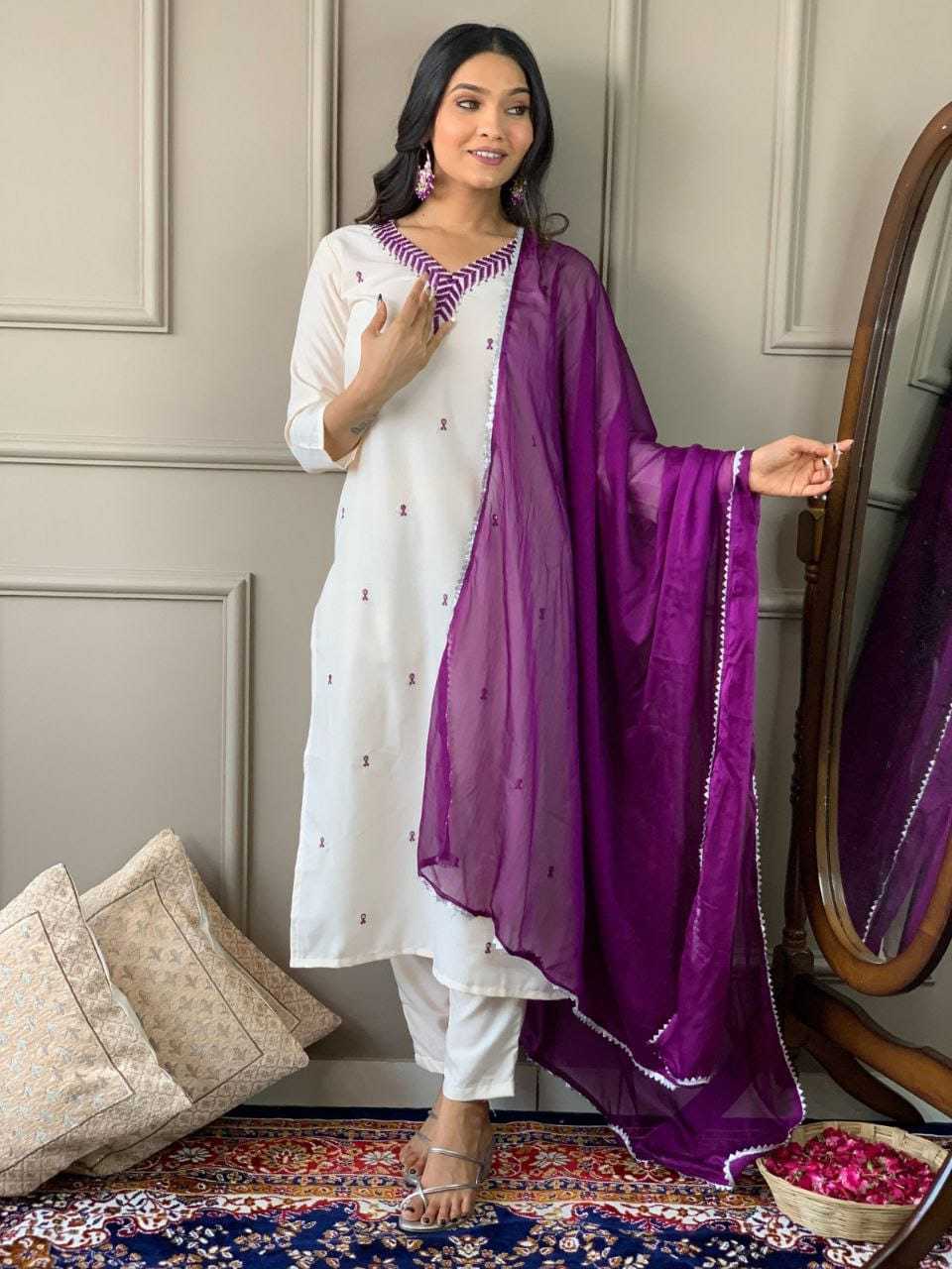 Ynf Rayon RIN222 SI-174 Kurti Wholesale Rayon Kurtis Embroidered Kurtis Kurti With Pants Manufacturer