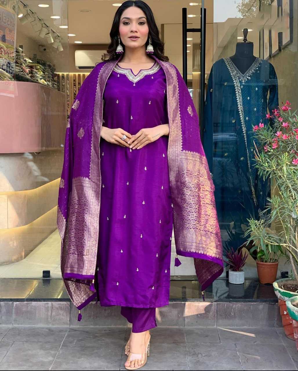 Ynf Silk KESH334 AASHI Suits & Dresses Wholesale Ladies Suits Embroidery Suits Party wear suits Manufacturer