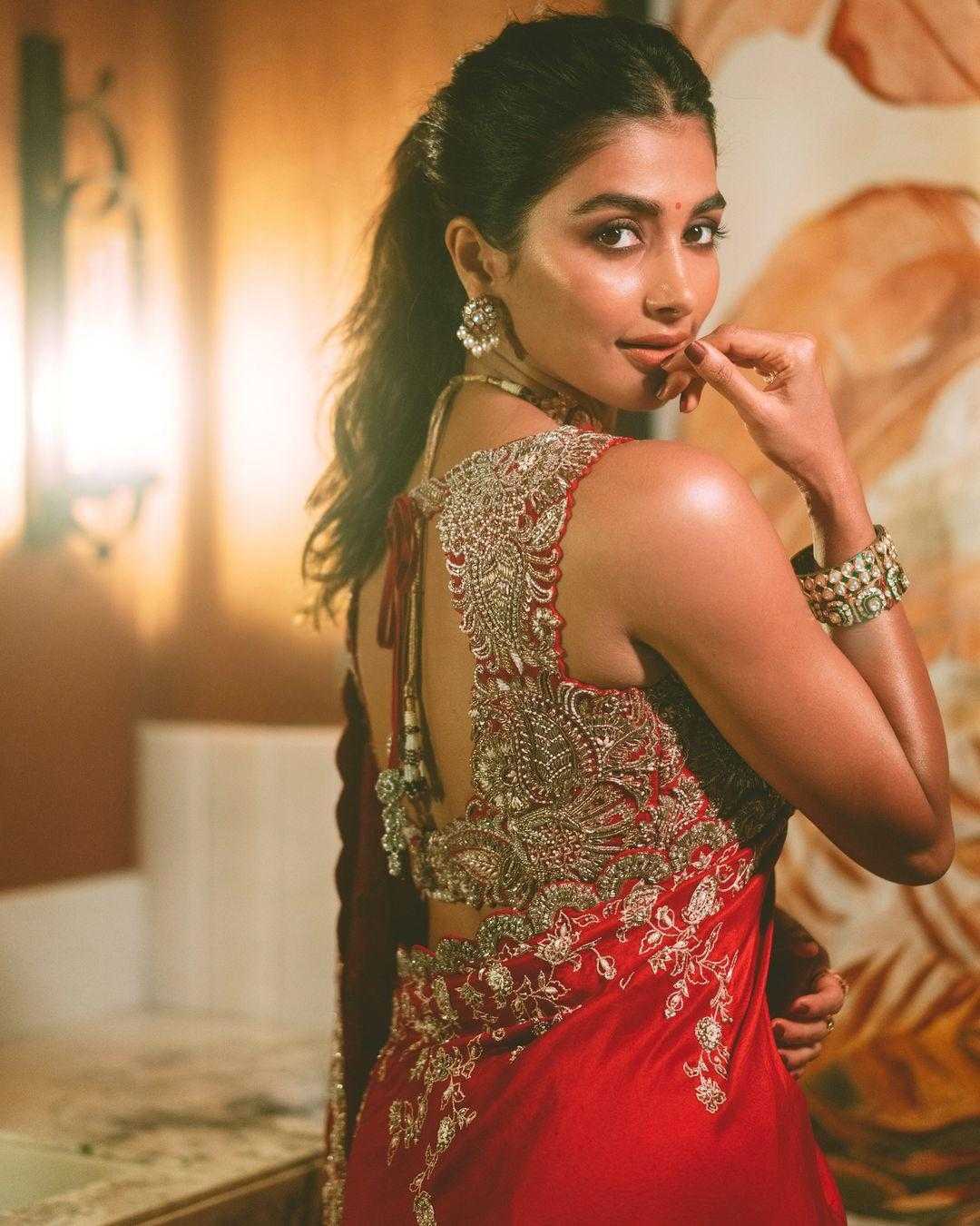Ynf Silk RIN164 inspired Silk Sarees Wedding Collections Wholesale Designer Silk Sarees Silk Sarees For Weddings Embroidered Silk Sarees Manufacturer