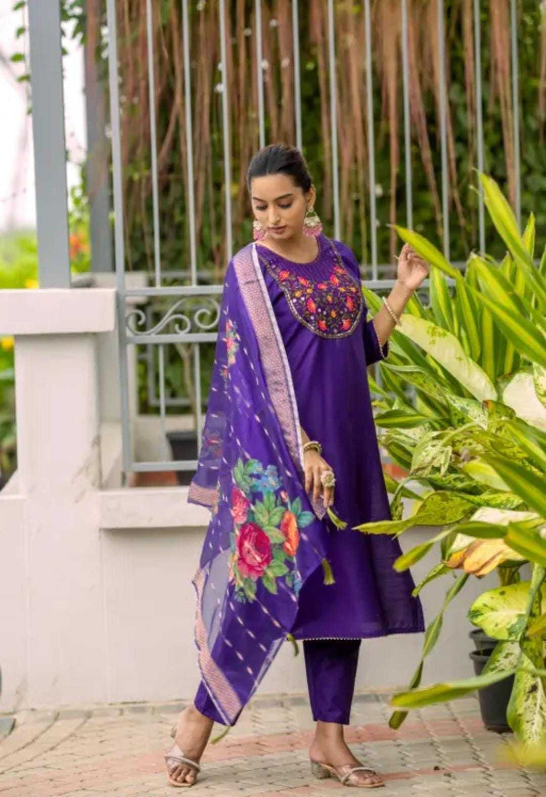 Ynf Soft Cotton RIN222 SI-143 Kurti Wholesale Printed Kurtis Cotton Kurtis Embroidered Kurtis Manufacturer