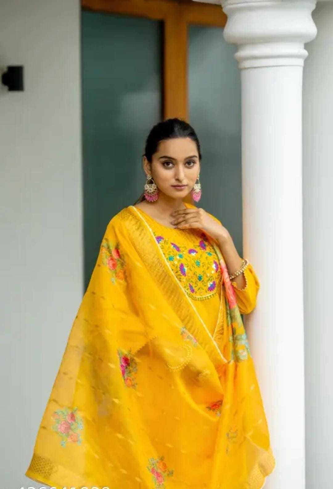 Ynf Soft Cotton RIN222 SI-143 Kurti Wholesale Printed Kurtis Cotton Kurtis Embroidered Kurtis Manufacturer
