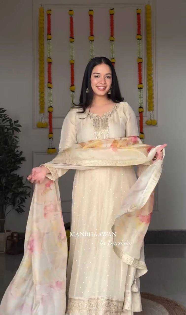 Ynf Tabby Silk Organza KESH506 1165 Gowns Wholesale Fancy Gowns Embroidery Gowns Anarkali Gown Manufacturer
