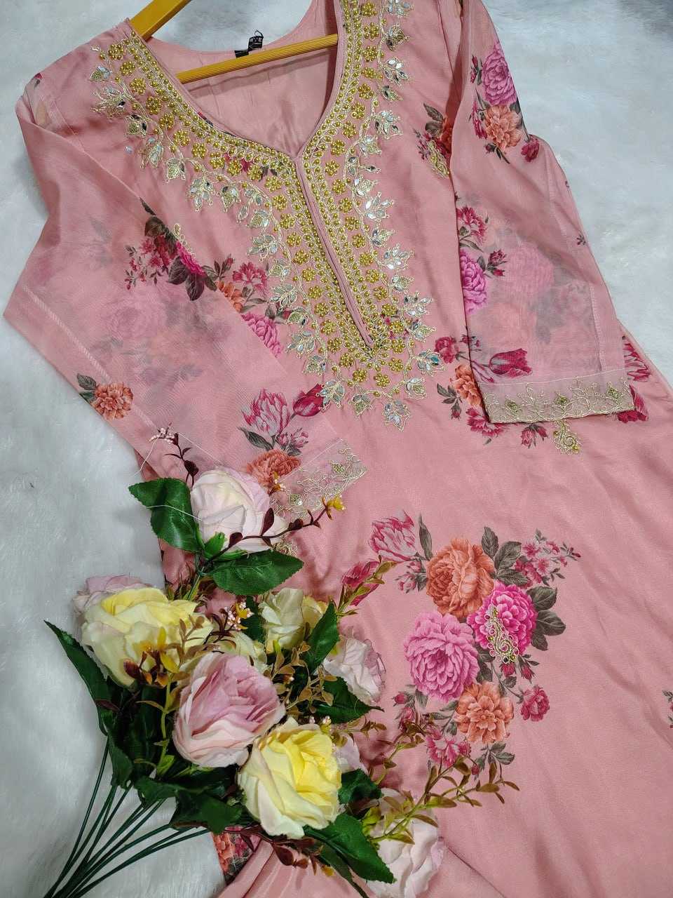 Ynf Tabby Silk RIN129 024 Suits & Dresses Wedding Collections Festive Collections Wholesale Printed Suits Embroidery Suits Ladies Silk Suit Manufacturer