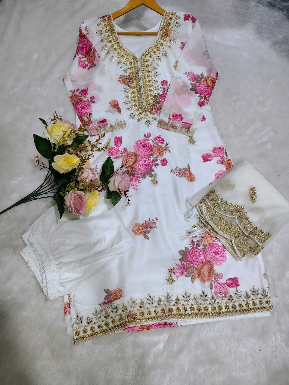 Ynf Tabby Silk RIN129 024 Suits & Dresses Wedding Collections Festive Collections Wholesale Printed Suits Embroidery Suits Ladies Silk Suit Manufacturer