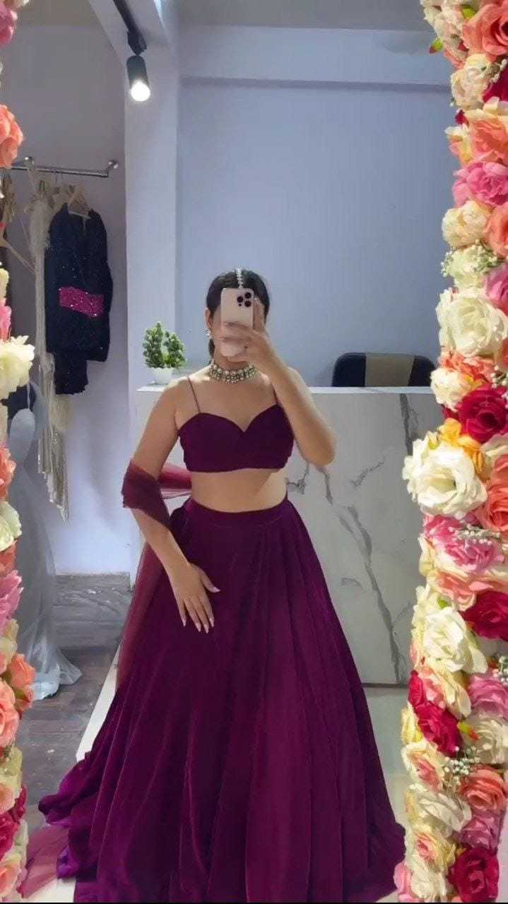 Ynf Velvet RIN157 5253 Lehengas Plus Size Collections Wholesale Designer Lehenga Wedding Lehenga Velvet Lehenga Manufacturer