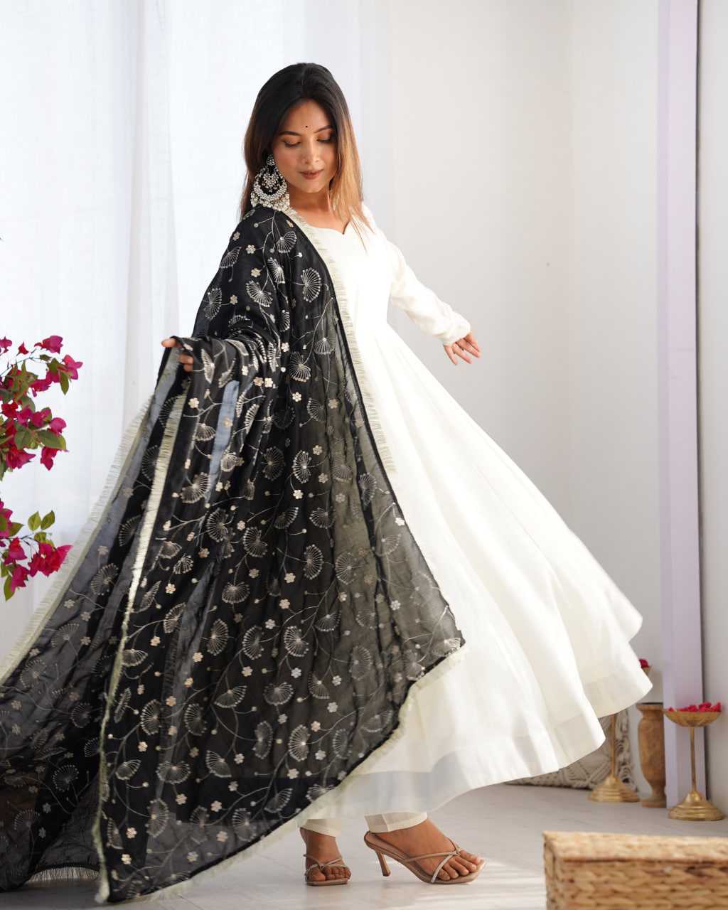 Ynf Vichitra Silk KESH504 45 Gowns Wedding Collections Festive Collections Wholesale Anarkali Gown Silk Gowns White Gown Manufacturer