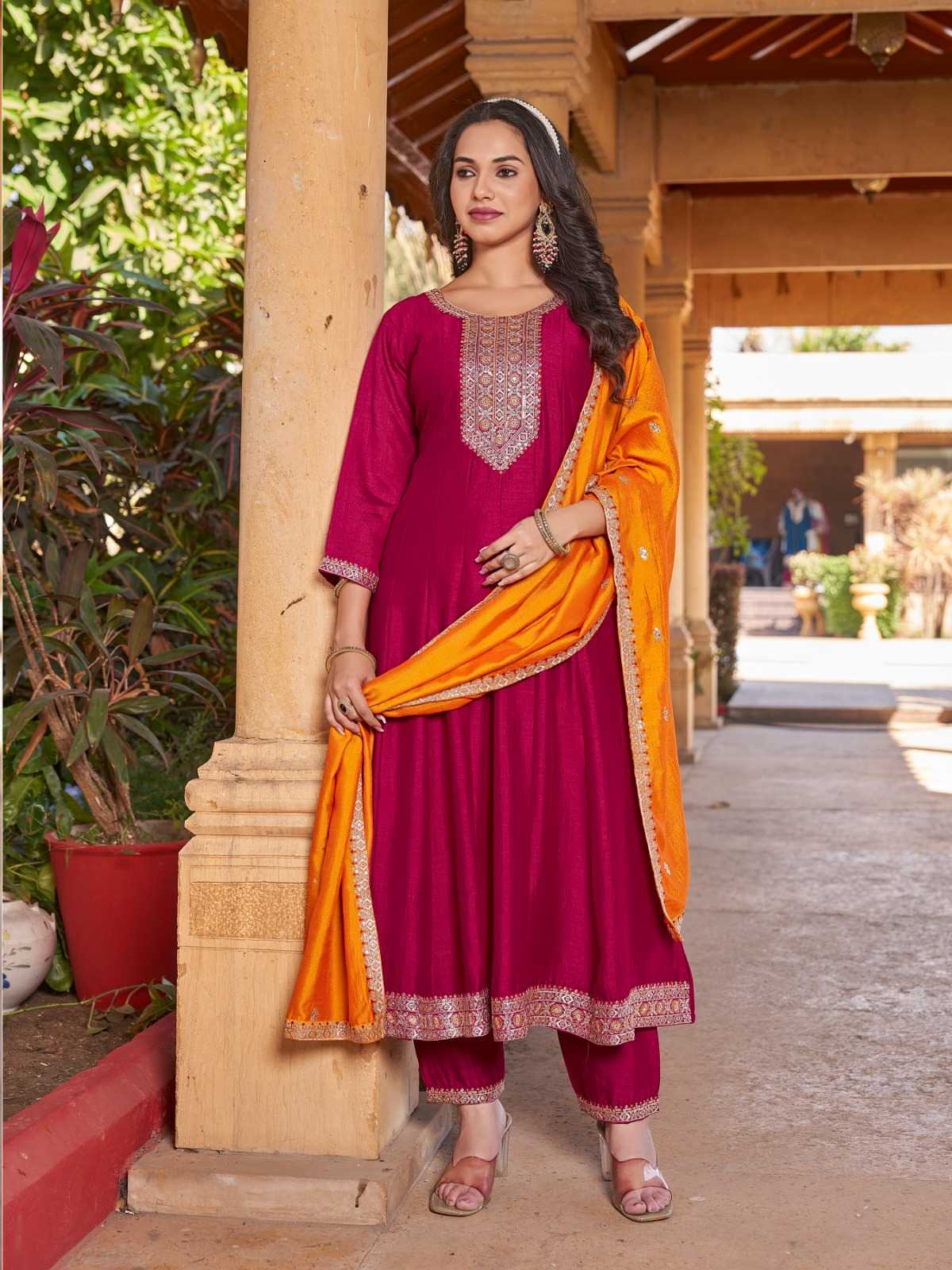 Ynf Vichitra Silk RIN190 AANCHI-AAROHI Setwise Collections Wholesale Gowns Catalogs Manufacturer