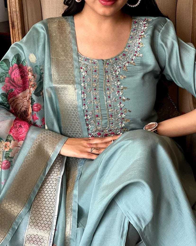 Ynf Viscose RIN222 SI-192 Suits & Dresses Wedding Collections Festive Collections Wholesale Embroidery Suits Chanderi Suit Designer Suits Manufacturer