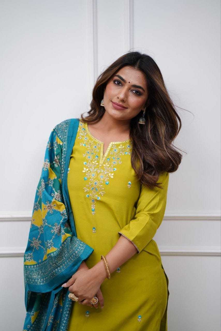 Ynf Viscose RIN222 SI-230 Kurti Wholesale Casual Kurtis Designer Kurtis Embroidered Kurtis Manufacturer