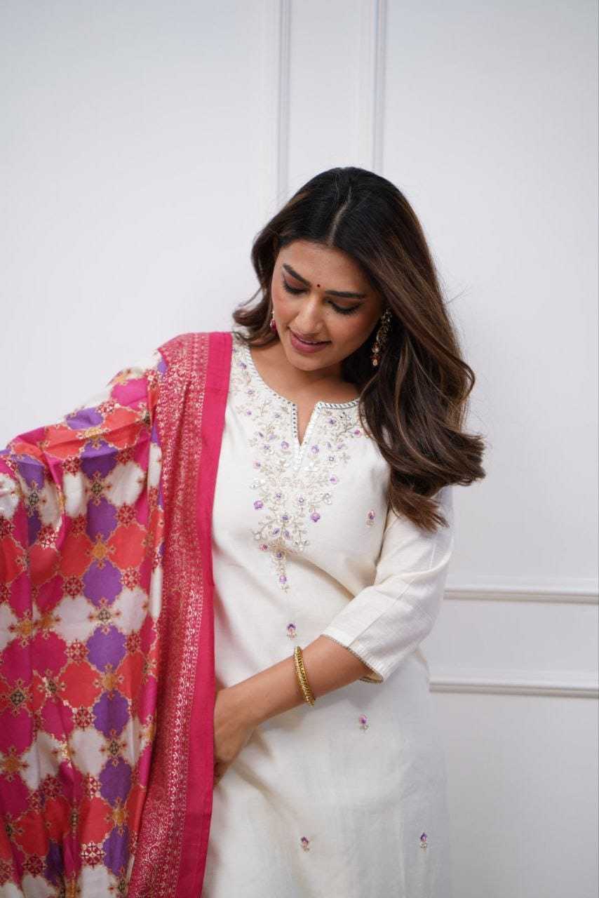 Ynf Viscose RIN222 SI-230 Kurti Wholesale Casual Kurtis Designer Kurtis Embroidered Kurtis Manufacturer